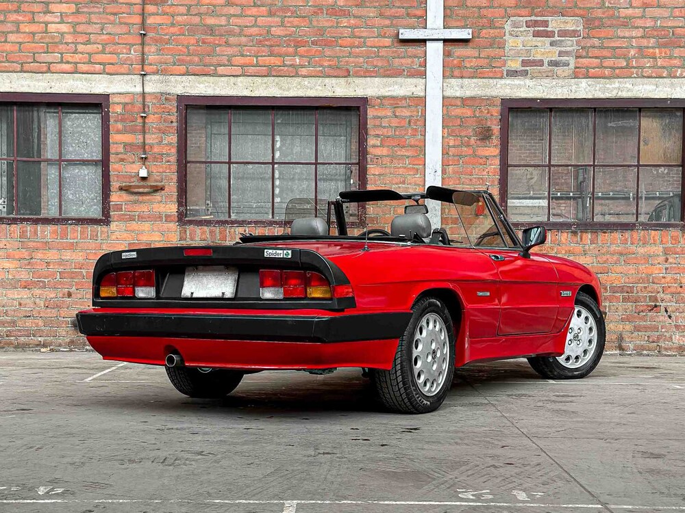 Alfa Romeo Spider 2.0 115hp 1987