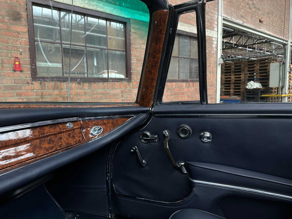 Mercedes-Benz 300SE Cabriolet W112 3.0 163hp 1964 300 series, AR-38-24