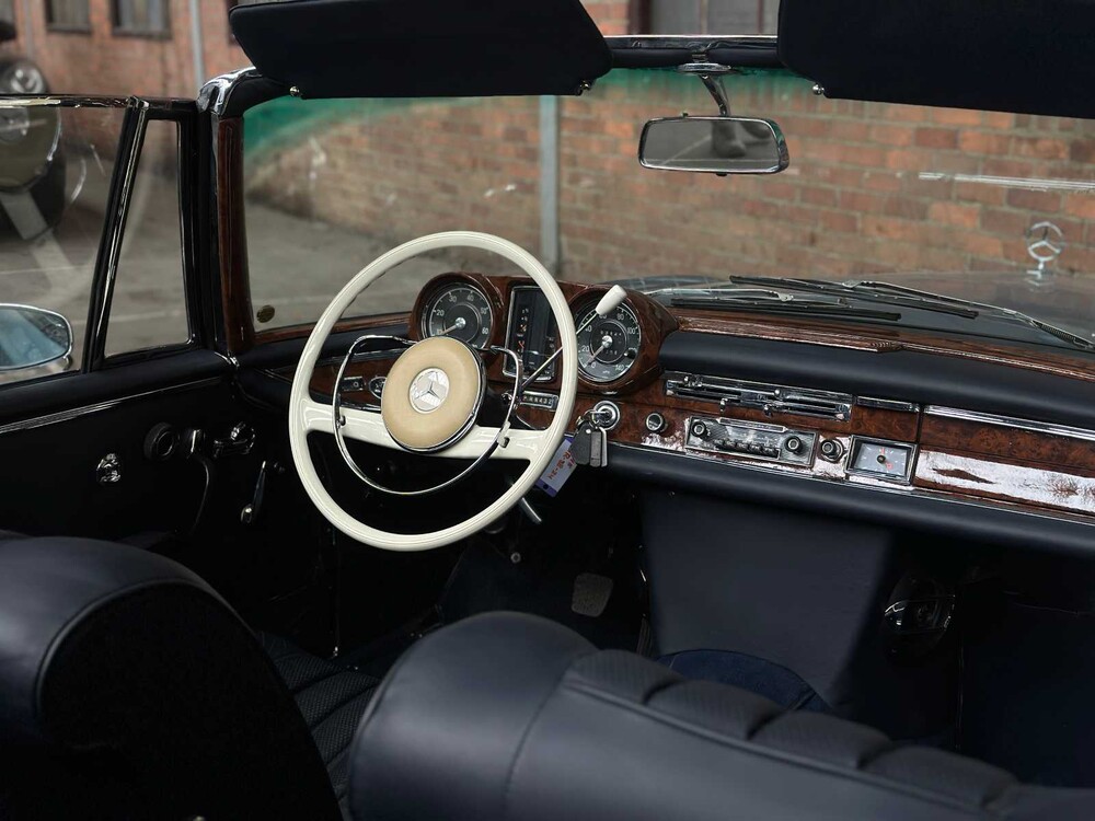 Mercedes-Benz 300SE Cabriolet W112 3.0 163hp 1964 300 series, AR-38-24