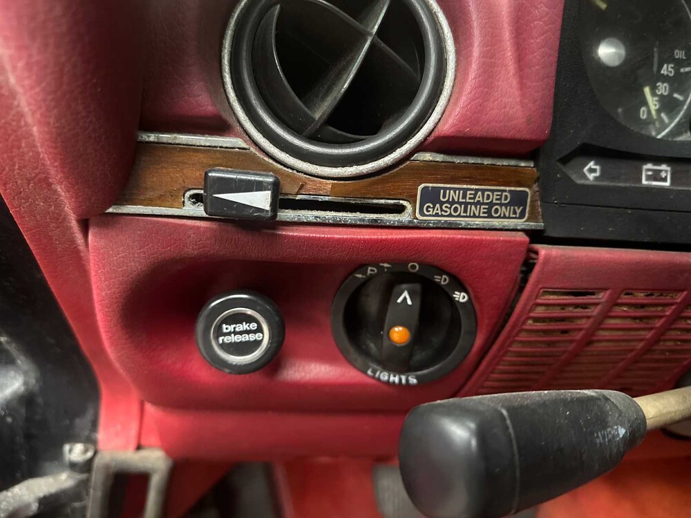 Mercedes-Benz SL450 4.5 V8 225hp 1979 SL-Class