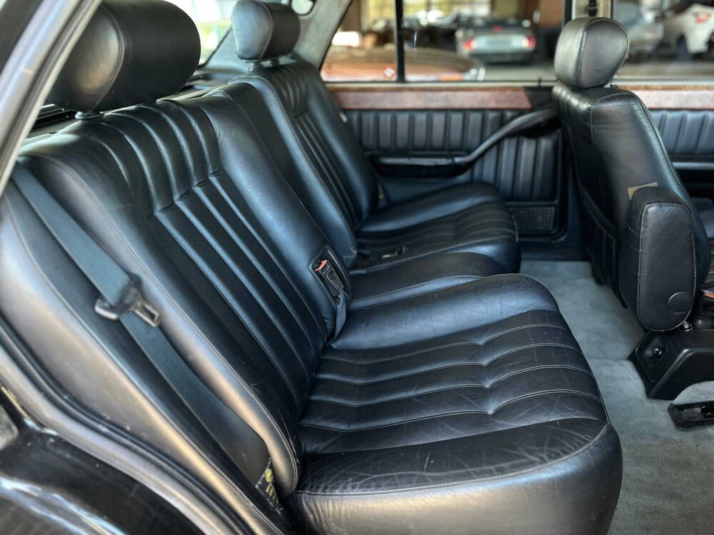 Lancia Theme 3.0 8.32 Ferrari 202hp 1989