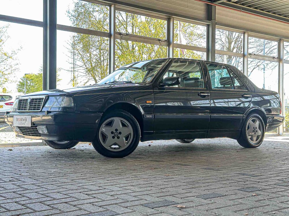 Lancia Theme 3.0 8.32 Ferrari 202hp 1989