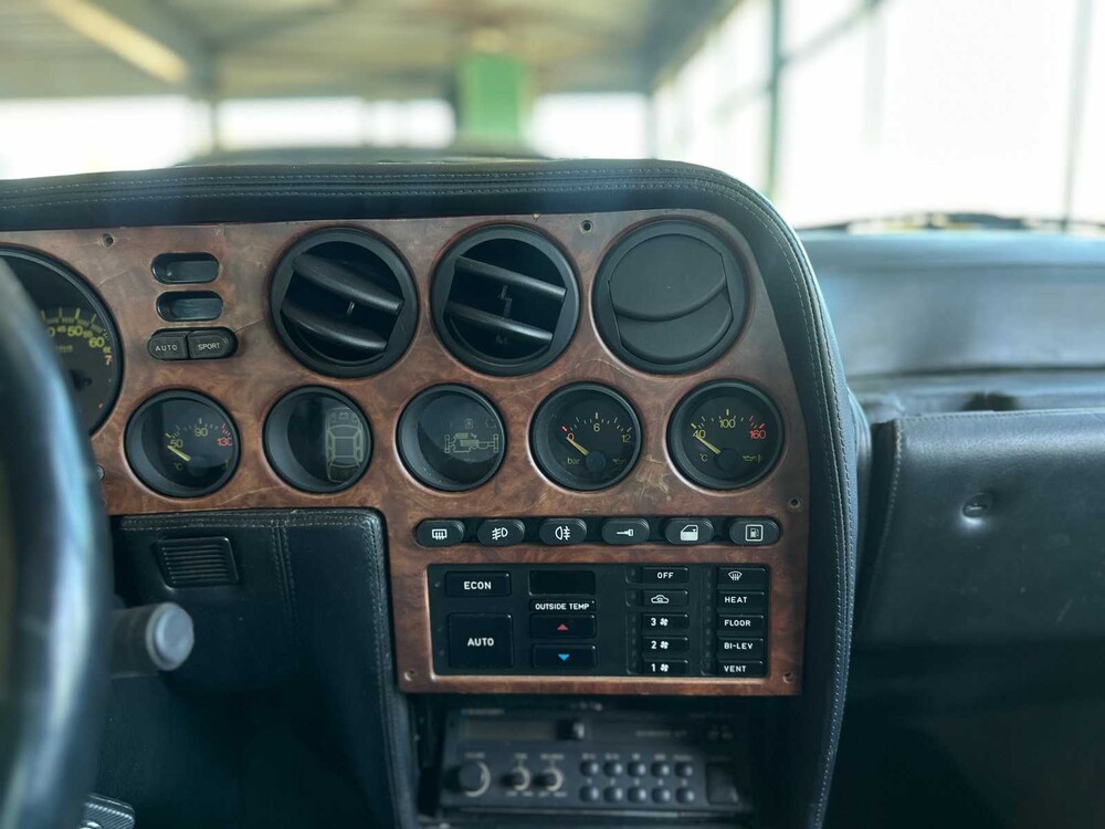 Lancia Theme 3.0 8.32 Ferrari 202hp 1989