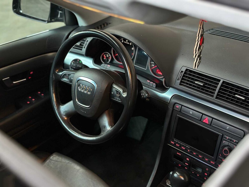 Audi A4 Saloon 3.2 FSI V6 Quattro 256hp 2005, N-609-JR Youngtimer