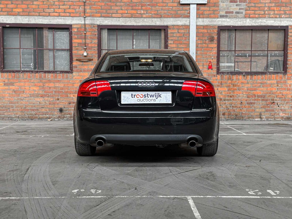 Audi A4 Saloon 3.2 FSI V6 Quattro 256hp 2005, N-609-JR Youngtimer