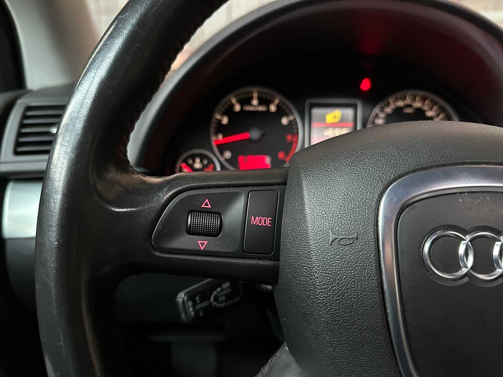 Audi A4 Saloon 3.2 FSI V6 Quattro 256hp 2005, N-609-JR Youngtimer