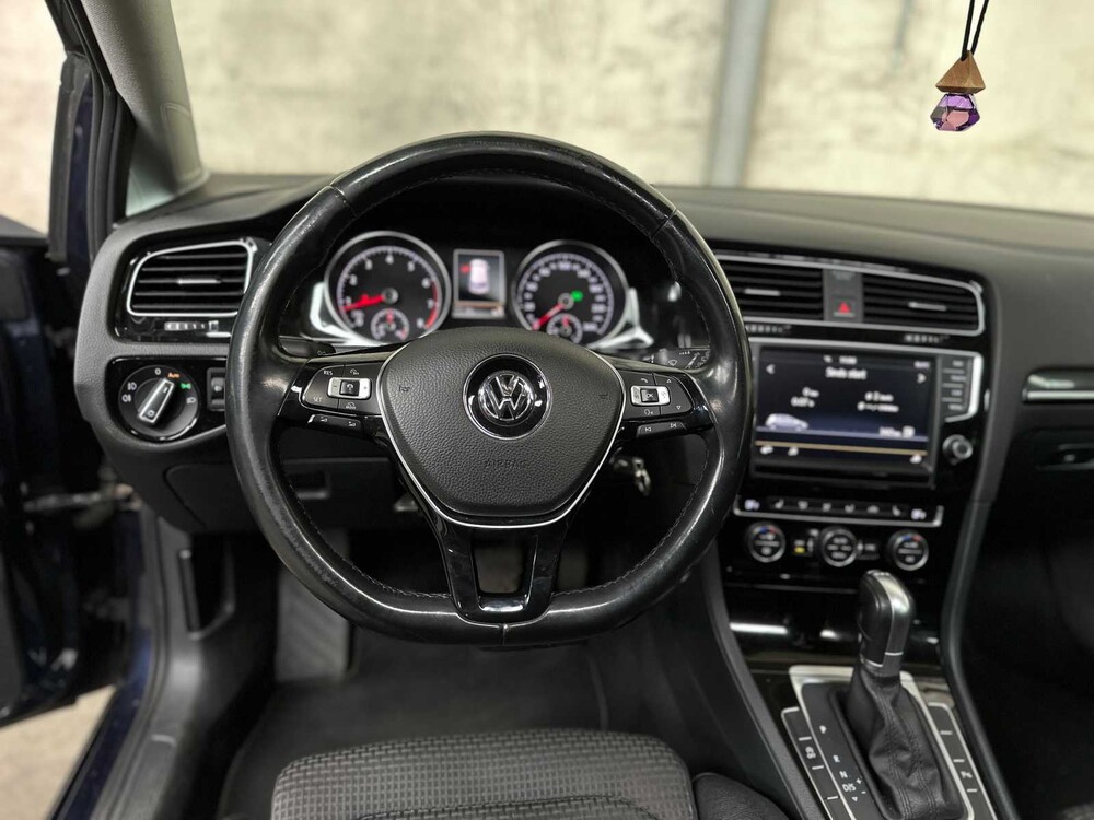 Volkswagen Golf 1.4 TSI ACT Business Edition 150pk 2015, 7-ZKB-17