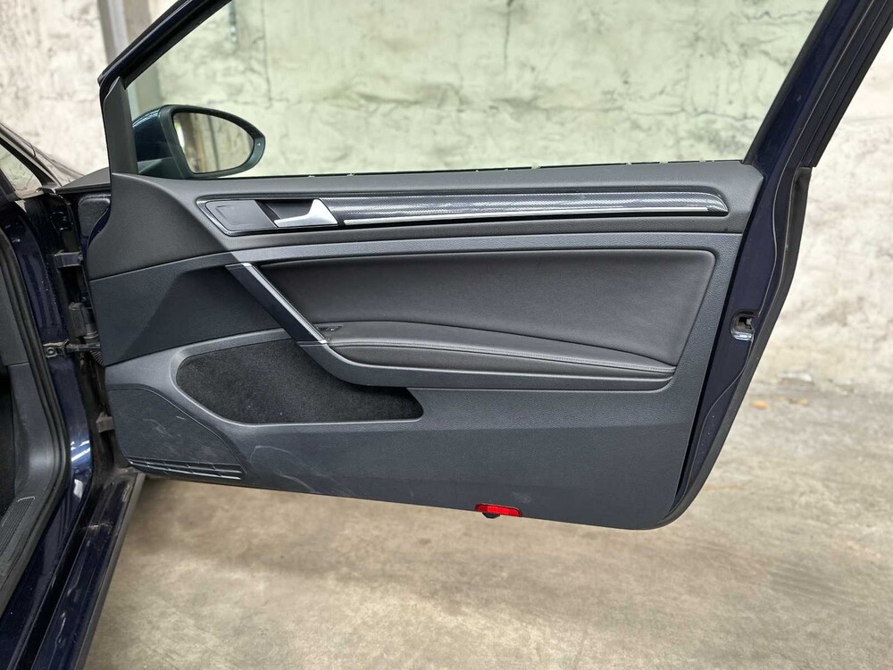 Volkswagen Golf 1.4 TSI ACT Business Edition 150pk 2015, 7-ZKB-17