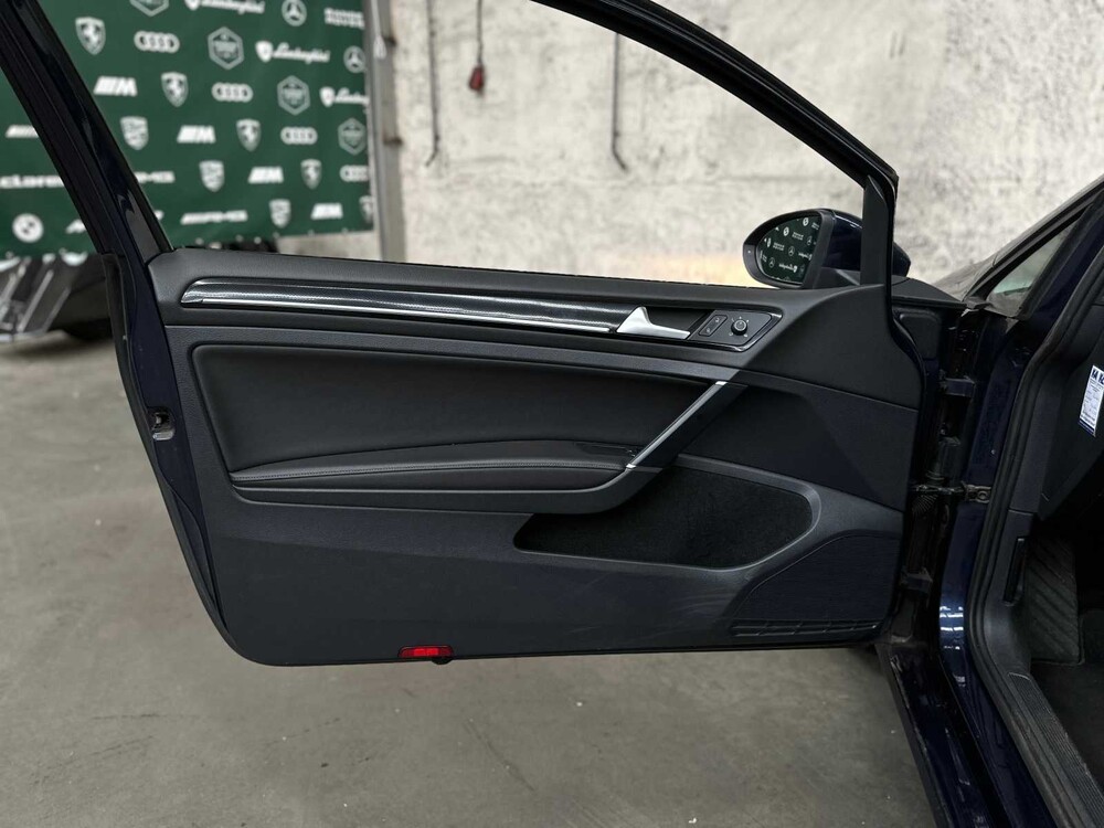 Volkswagen Golf 1.4 TSI ACT Business Edition 150pk 2015, 7-ZKB-17