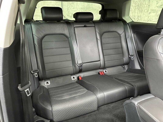Volkswagen Golf 1.4 TSI ACT Business Edition 150pk 2015, 7-ZKB-17