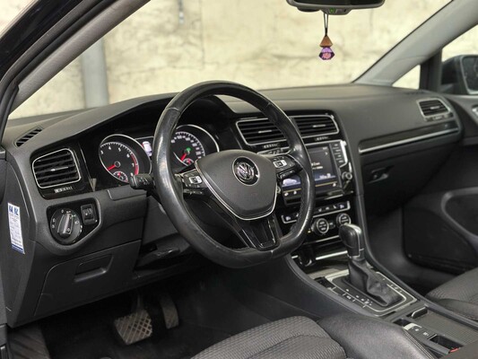 Volkswagen Golf 1.4 TSI ACT Business Edition 150pk 2015, 7-ZKB-17