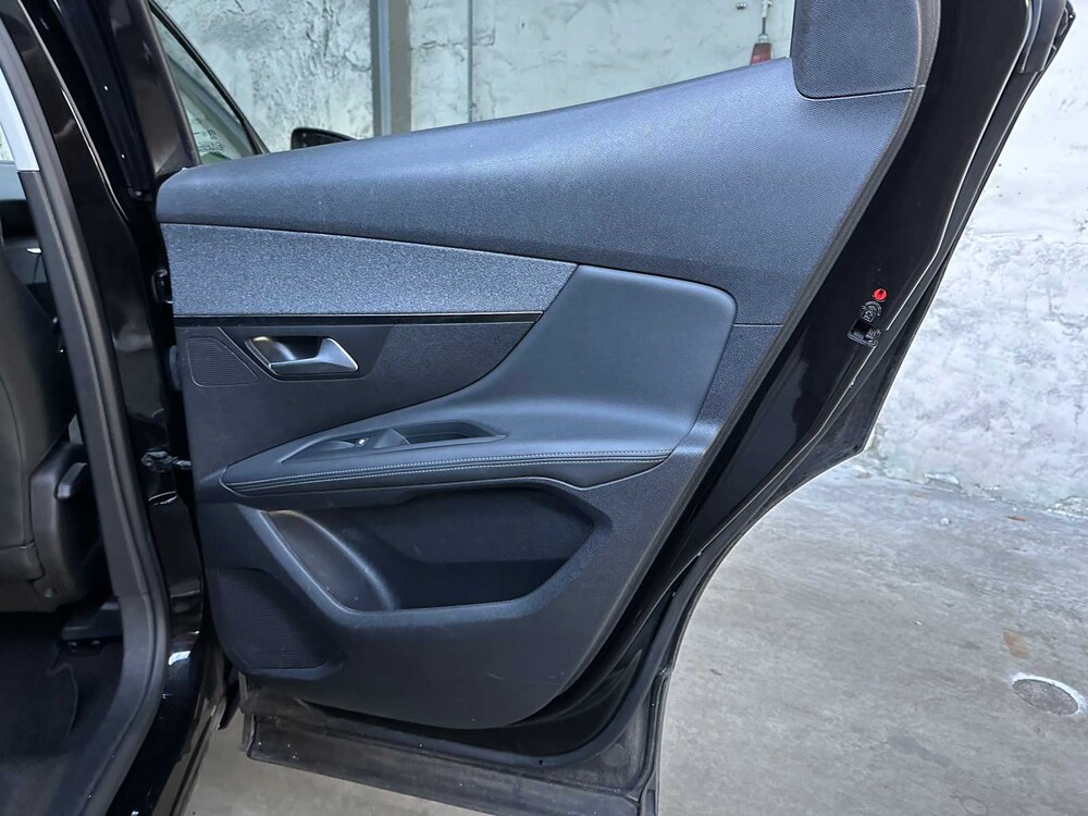 Peugeot 3008 1.2 PureTech BL Prem 131hp 2020, G-568-ZG