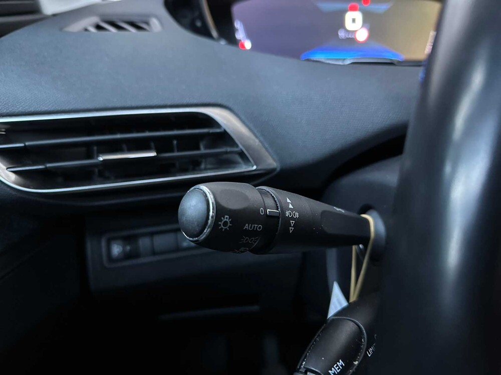 Peugeot 3008 1.2 PureTech BL Prem 131hp 2020, G-568-ZG