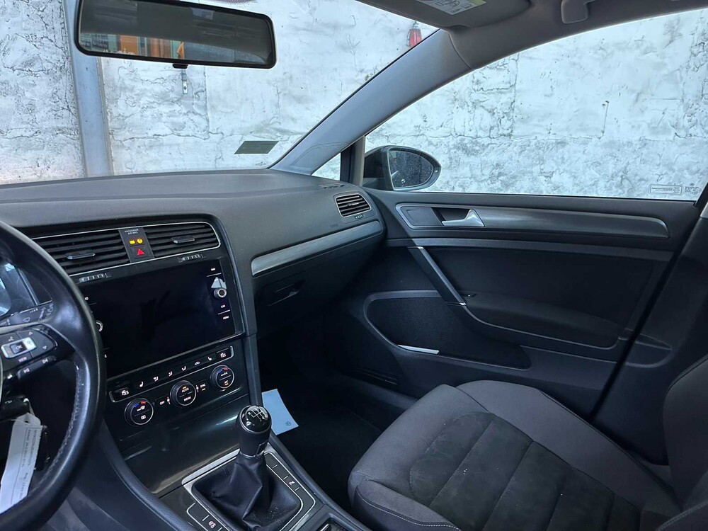 Volkswagen Golf 1.5 TSI CL Bns 131hp 2020, G-769-ZZ