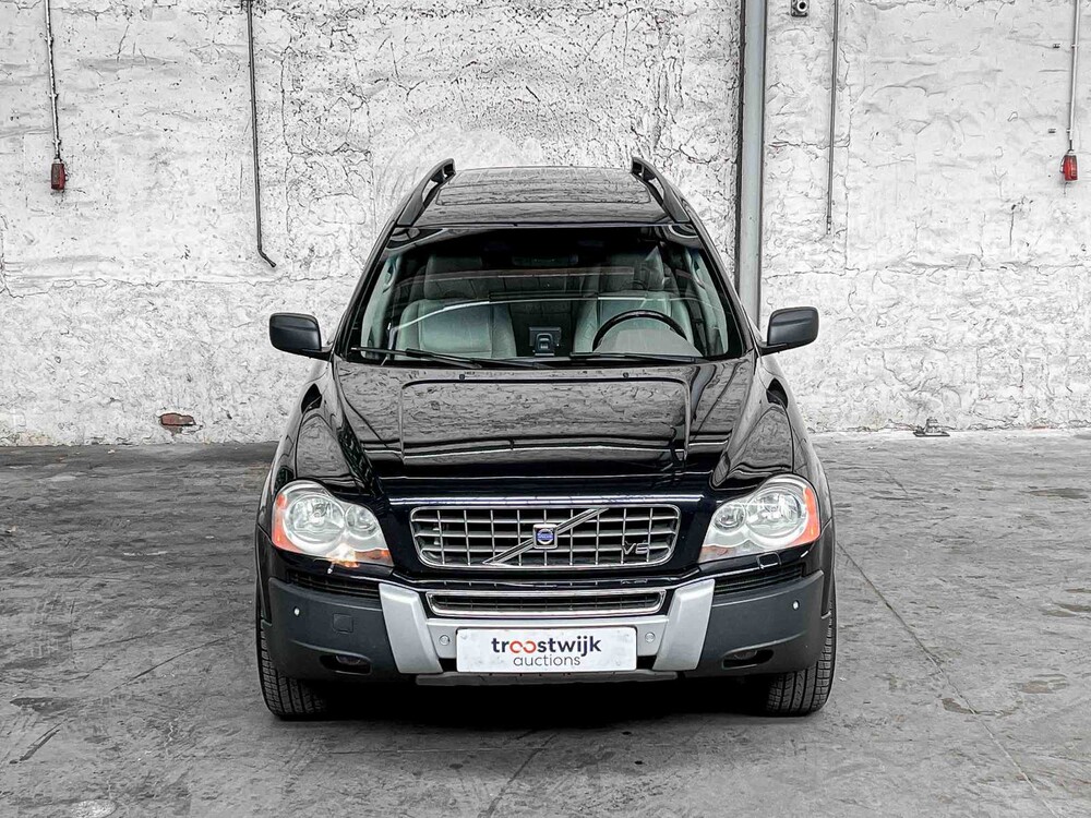 Volvo XC90 4.4 V8 Executive 315pk 2006, 57-JTH-5