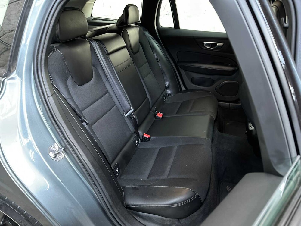 Volvo V60 2.0 D3 Momentum 150pk 2019, G-381-LP