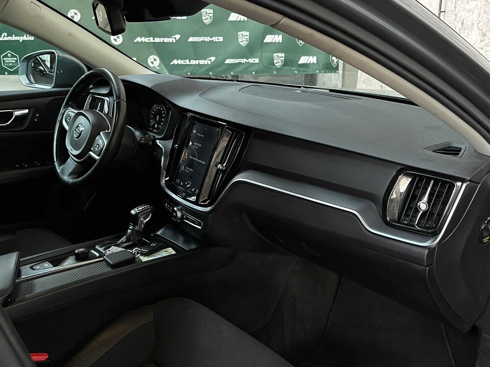 Volvo V60 2.0 D3 Momentum 150pk 2019, G-381-LP
