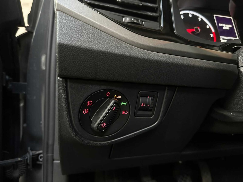 Volkswagen Polo 1.0 TSI Comf.l. Bus. 95pk 2021, K-815-TX