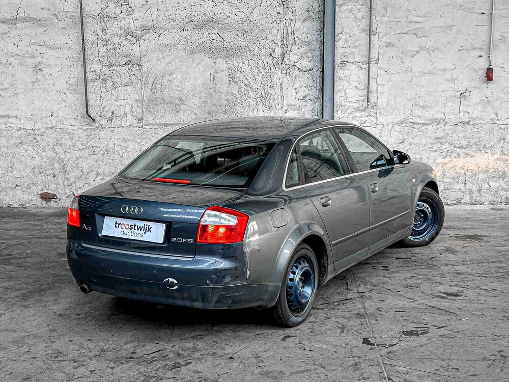 Audi A4 Limousine 2.0 FSI 150pk 2002 75-JZ-RP