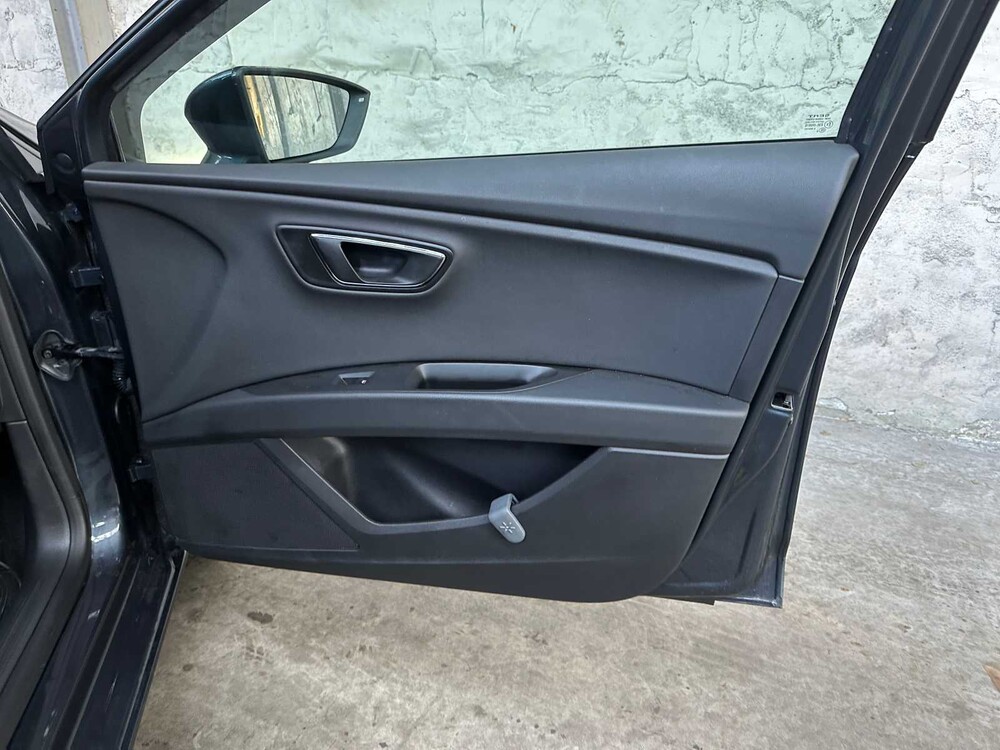 SEAT Leon 1.2 TSI Entry 86pk 2014, KP-268-D