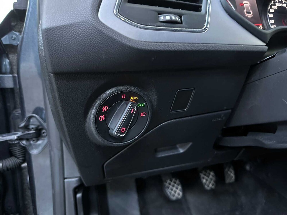 SEAT Leon 1.2 TSI Entry 86pk 2014, KP-268-D