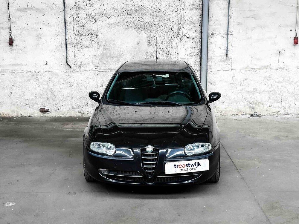 Alfa Romeo 147 1.6 TS Impression 105pk 2004, 09-PH-KF