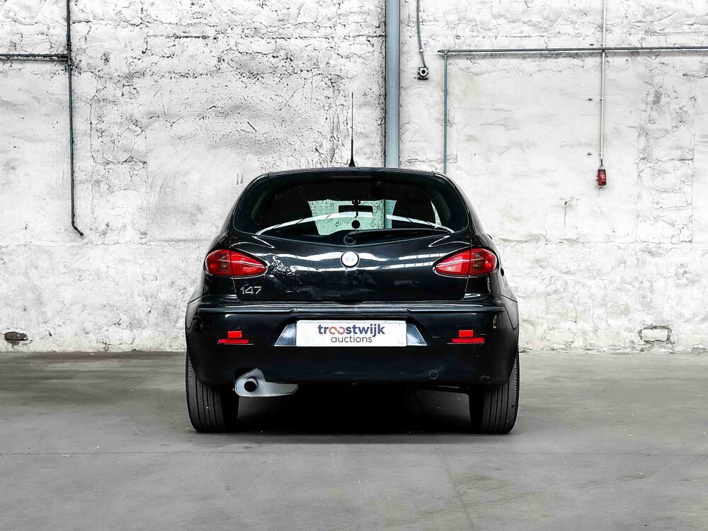 Alfa Romeo 147 1.6 TS Impression 105pk 2004, 09-PH-KF