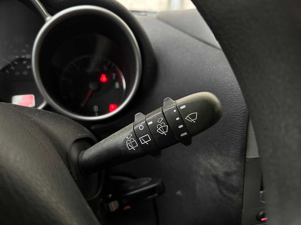 Alfa Romeo 147 1.6 TS Impression 105pk 2004, 09-PH-KF