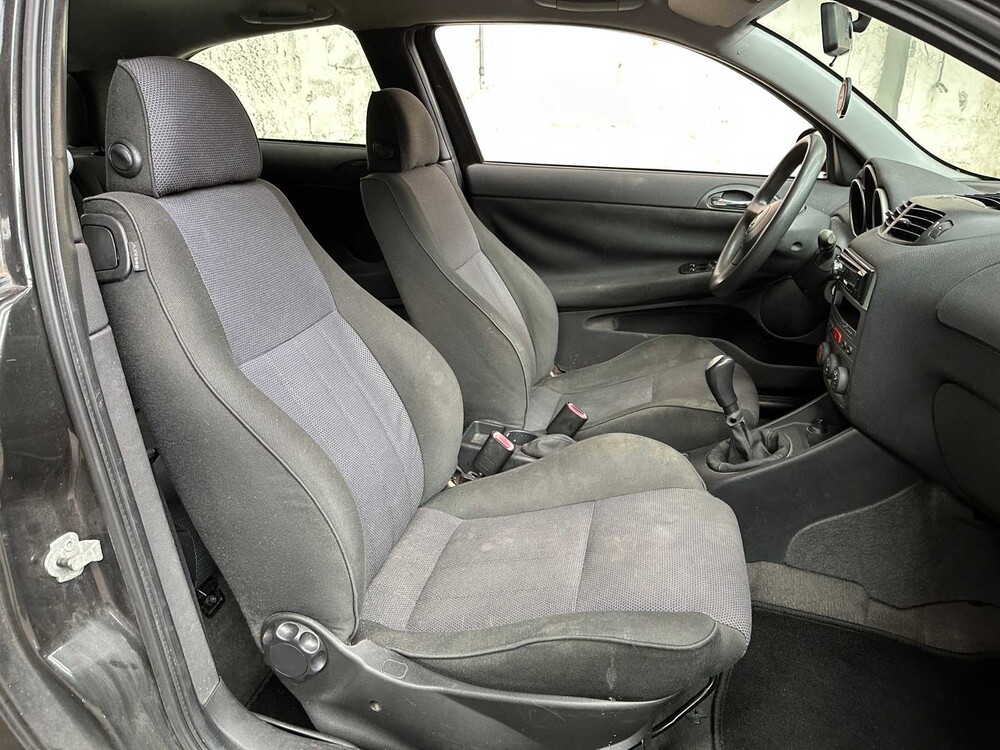 Alfa Romeo 147 1.6 TS Impression 105pk 2004, 09-PH-KF