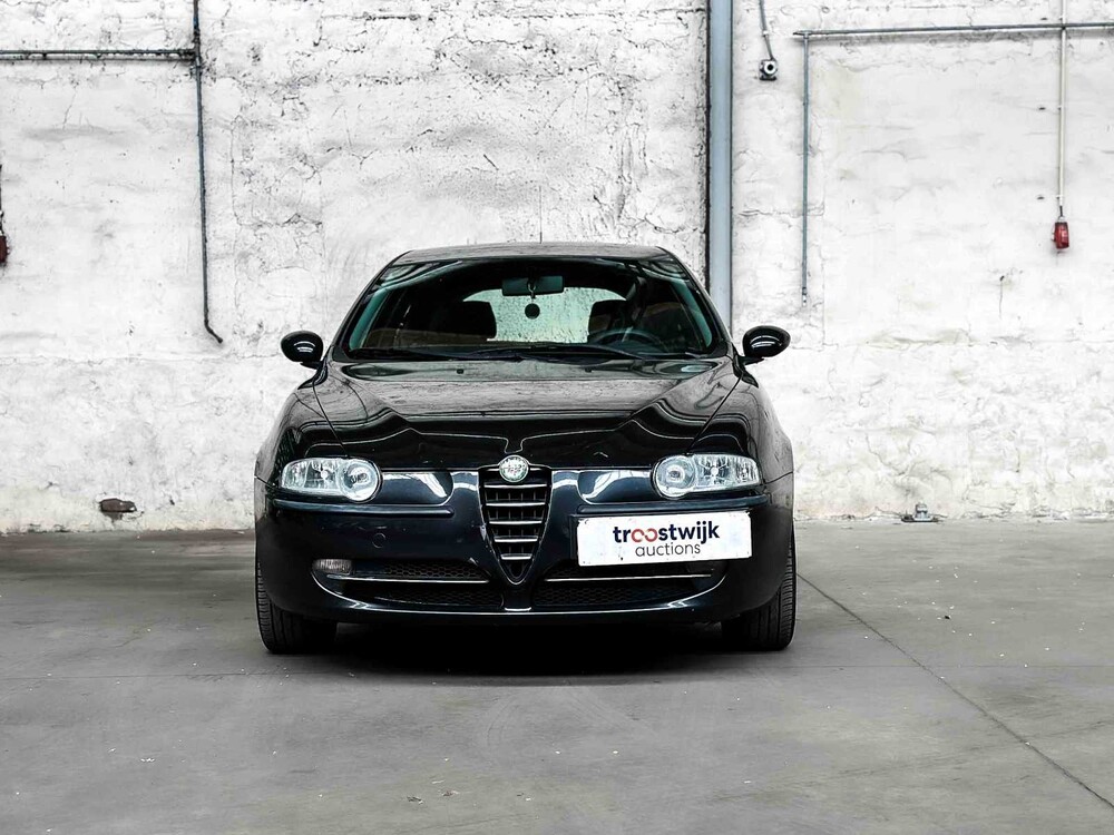 Alfa Romeo 147 1.6 TS Impression 105pk 2004, 09-PH-KF