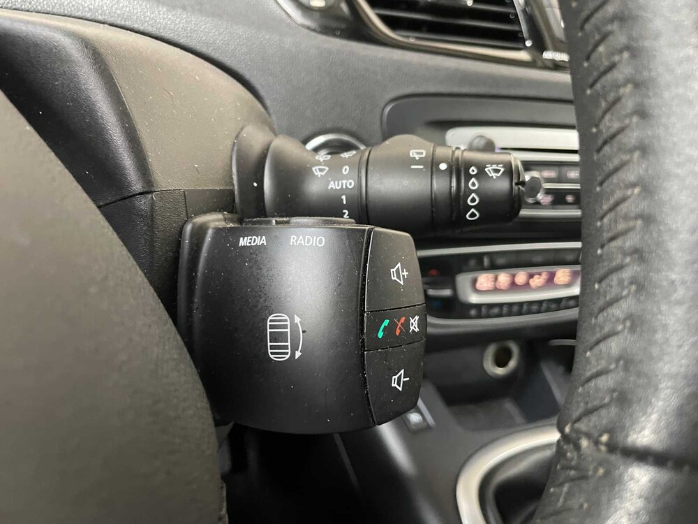 Renault Grand Scénic 1.4 TCe Collection 131PS 2013, TZ-809-F