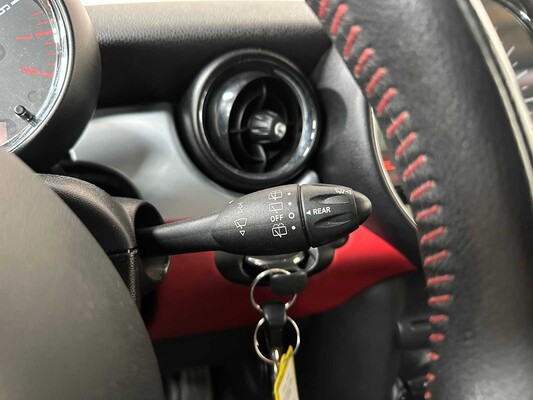 Mini Clubman 1.6 John Cooper Works Chili 211pk 2012, NH-080-B