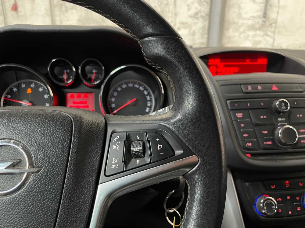 Opel Zafira Tourer 1.4 Edition 140pk 2012, 95-TKG-6