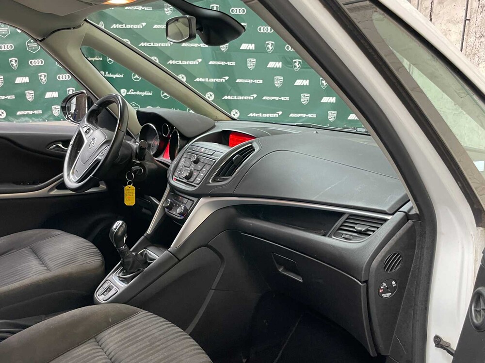 Opel Zafira Tourer 1.4 Edition 140pk 2012, 95-TKG-6