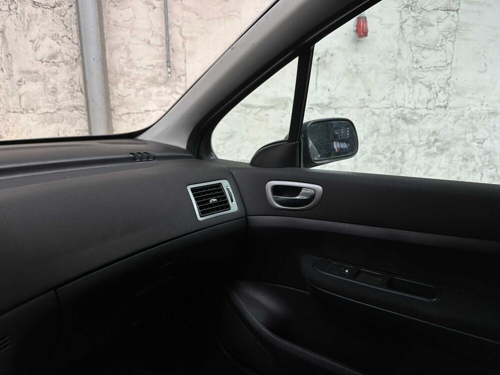 Peugeot 307 1.6-16V XS Premium 109pk 2005, 22-RH-SX