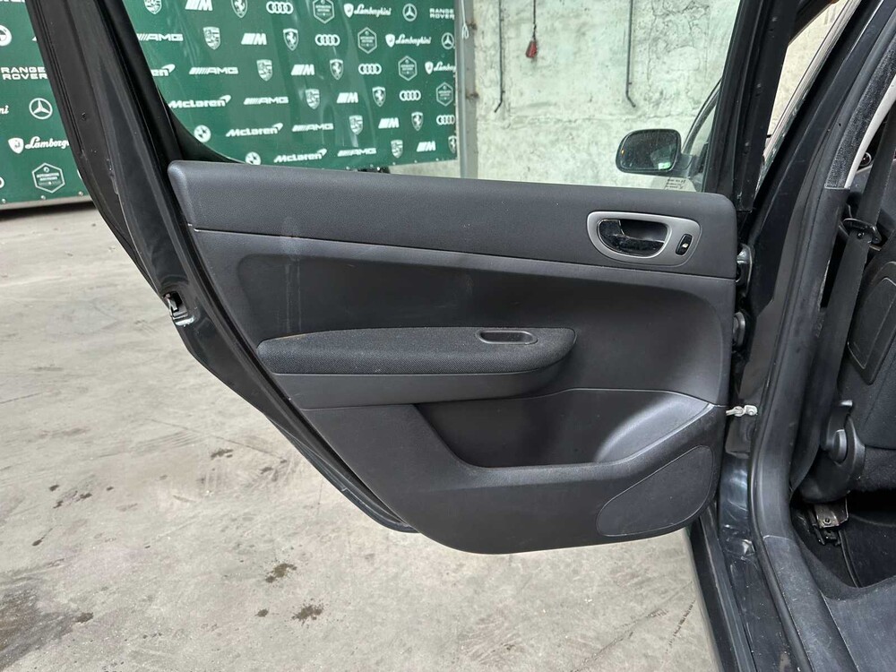 Peugeot 307 1.6-16V XS Premium 109pk 2005, 22-RH-SX