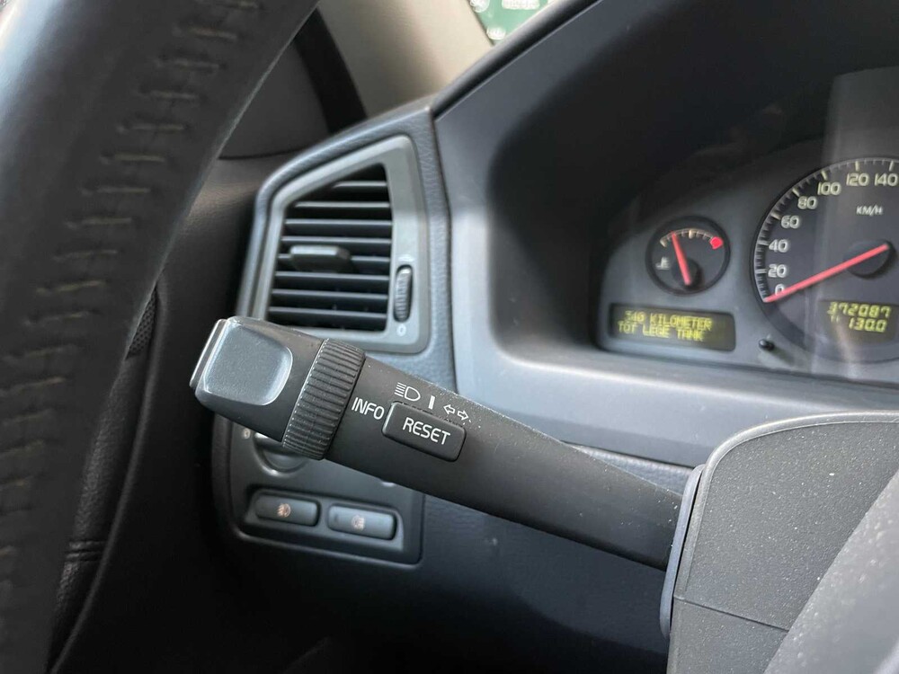 Volvo V70 2.3 T-5 Comfort Line 250pk 2002, KT-730-L