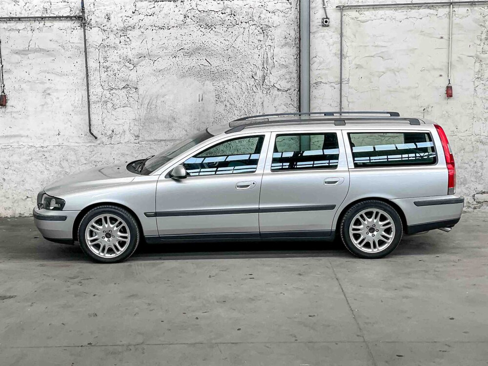 Volvo V70 2.3 T-5 Comfort Line 250pk 2002, KT-730-L