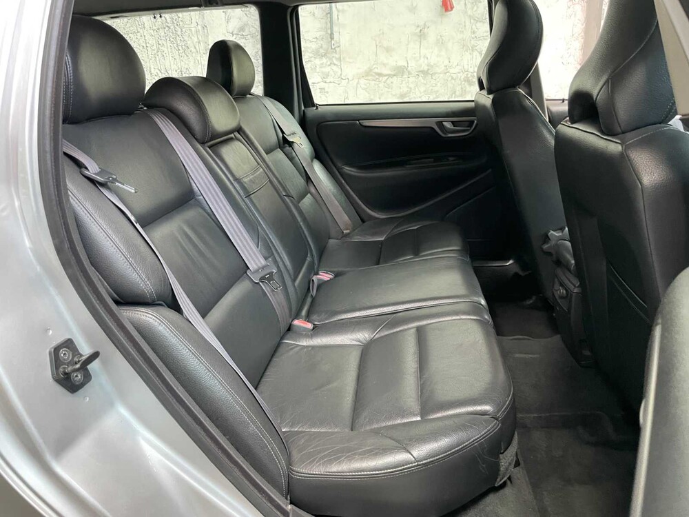 Volvo V70 2.3 T-5 Comfort Line 250pk 2002, KT-730-L