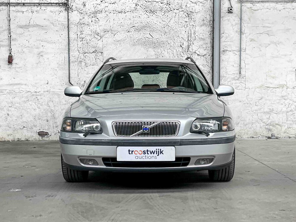 Volvo V70 2.3 T-5 Comfort Line 250pk 2002, KT-730-L