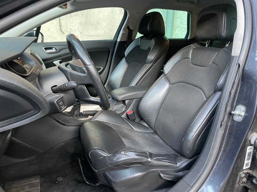 Citroen C5 Tourer 1.6 THP Business 156pk 2011, 35-RSB-8