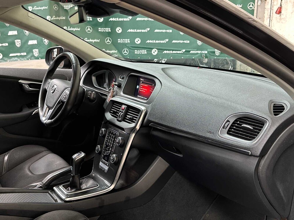 Volvo V40 2.0 T2 Nordic+ 122pk 2017, PT-562-S