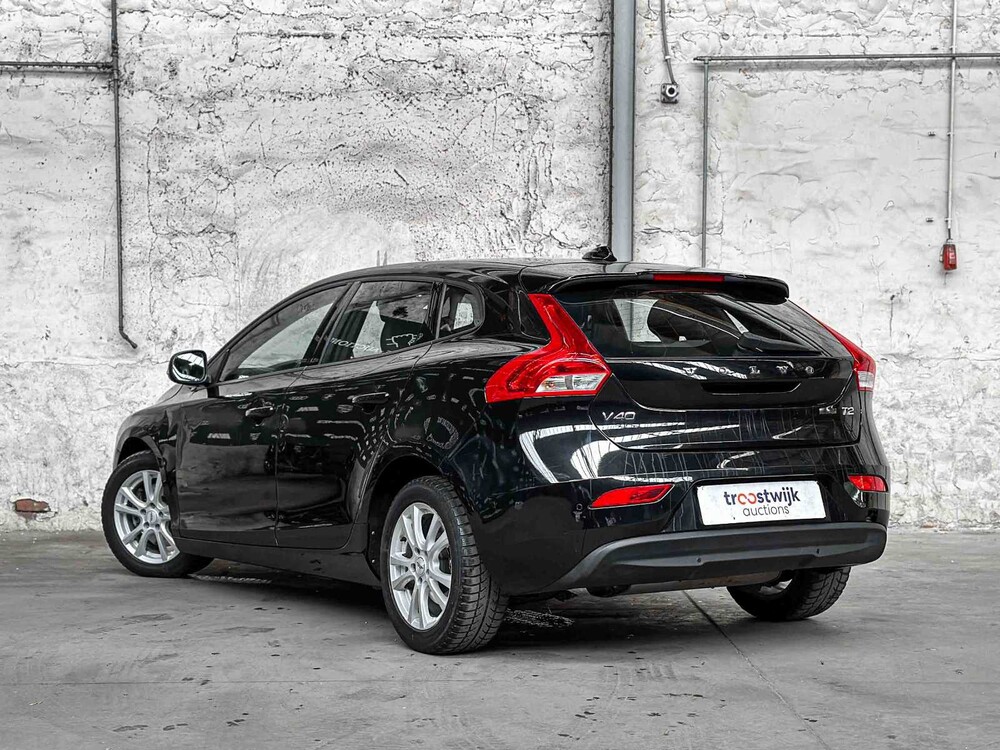 Volvo V40 2.0 T2 Nordic+ 122pk 2017, PT-562-S