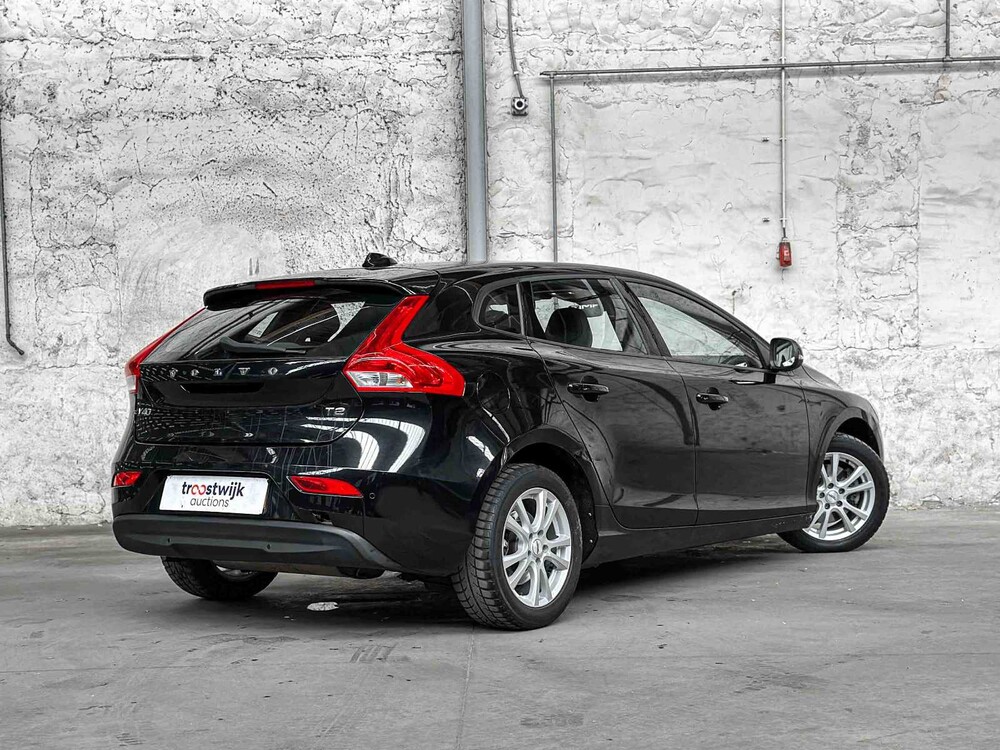 Volvo V40 2.0 T2 Nordic+ 122pk 2017, PT-562-S