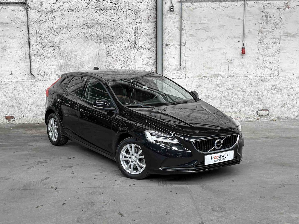 Volvo V40 2.0 T2 Nordic+ 122pk 2017, PT-562-S