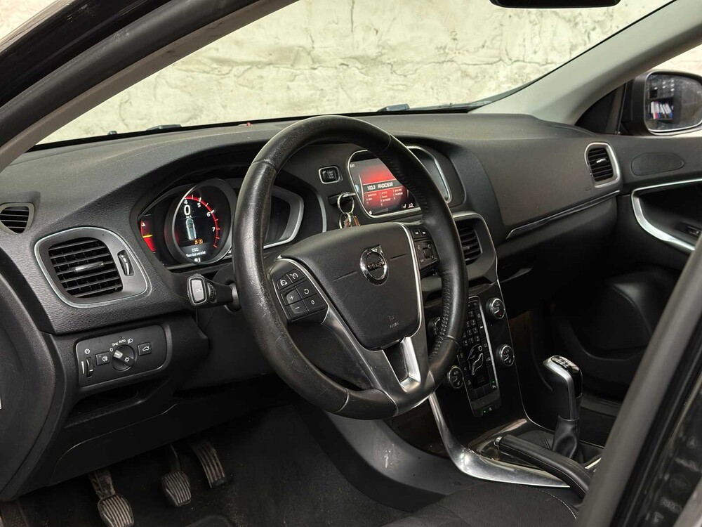 Volvo V40 2.0 T2 Nordic+ 122pk 2017, PT-562-S