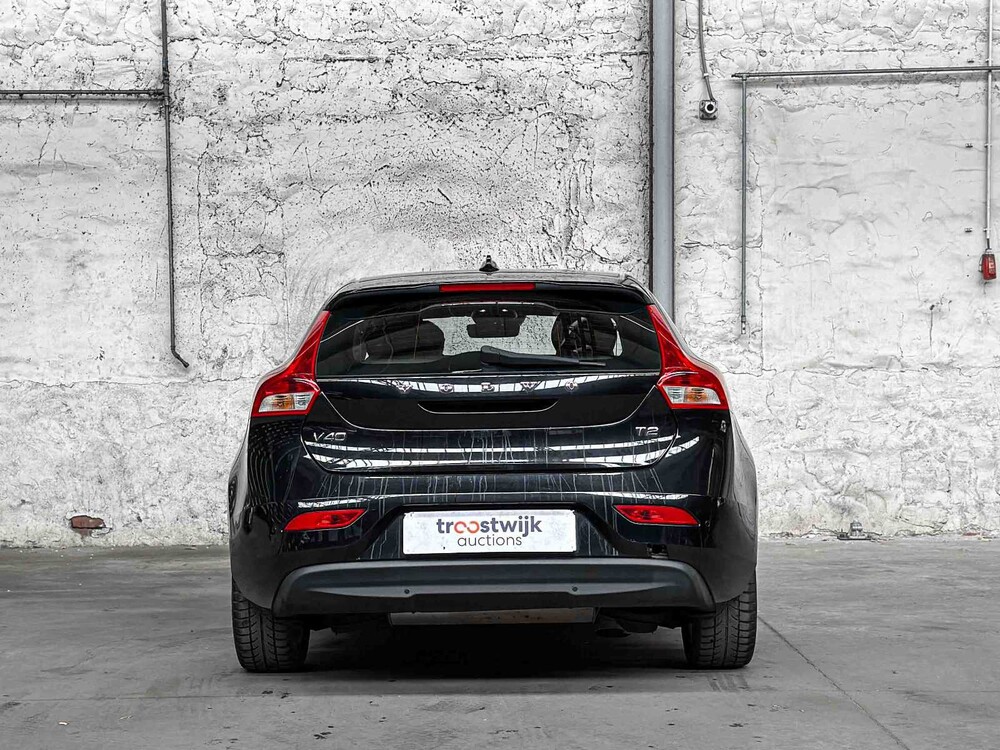 Volvo V40 2.0 T2 Nordic+ 122pk 2017, PT-562-S