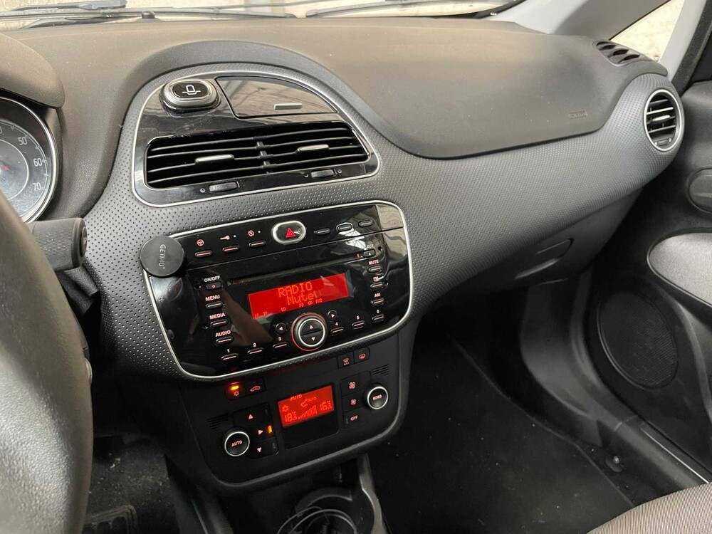 Fiat Punto Evo 1.3 M-Jet Dynamic 84pk 2011, 87-NZX-2