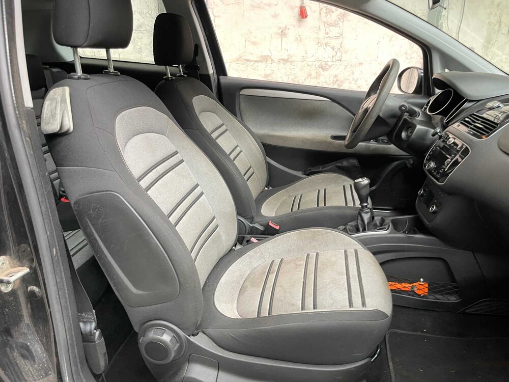 Fiat Punto Evo 1.3 M-Jet Dynamic 84pk 2011, 87-NZX-2