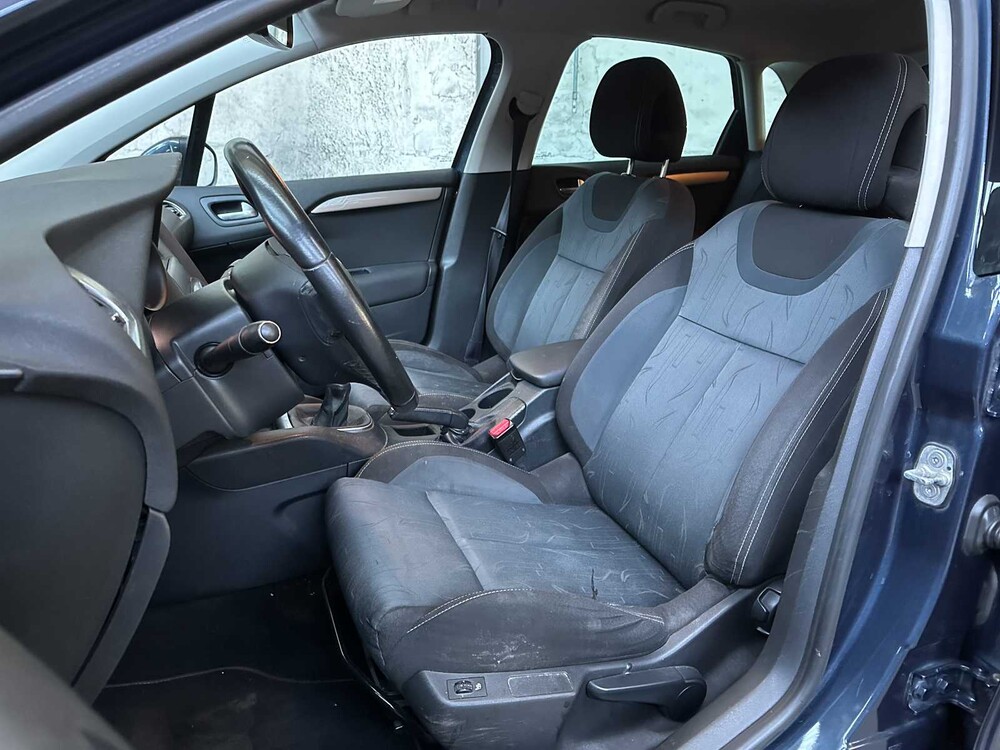 Citroen C4 1.6 VTi Tendance 120pk 2010, TG-486-T